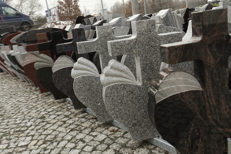 Pomníky a urnové hroby | Hradec Králové